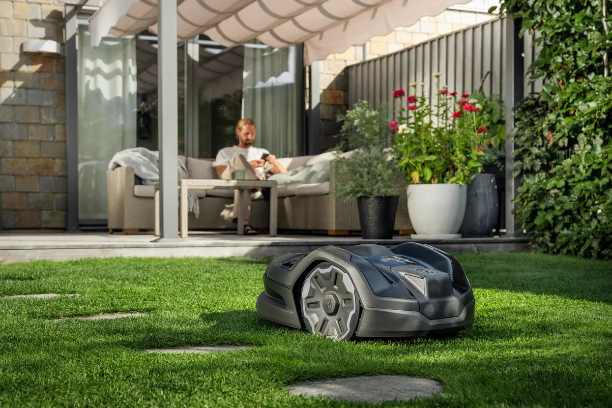 Automower® Husqvarna 305E NERA