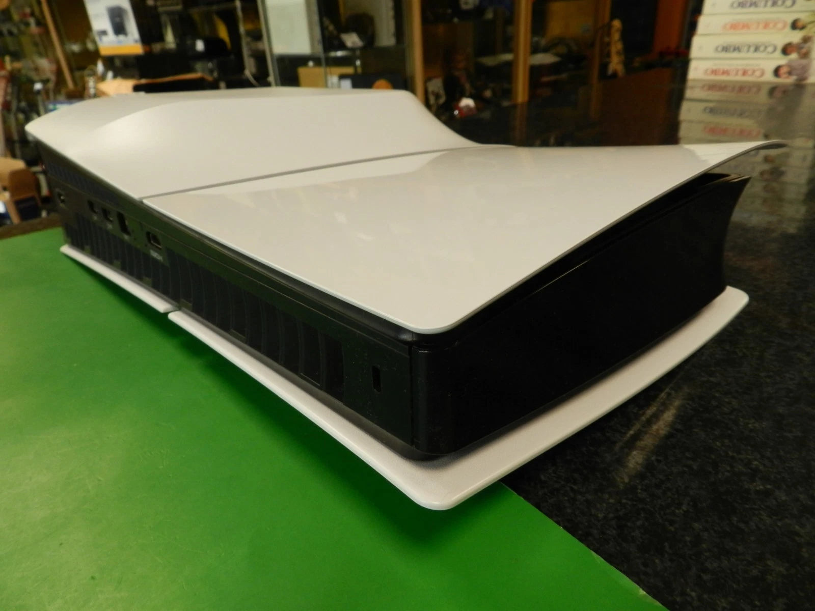Sony PlayStation 5 Slim 1 To Édition Disque Blanche (CFI-2016) avec Manette DualSense – Occasion Très Bon État
