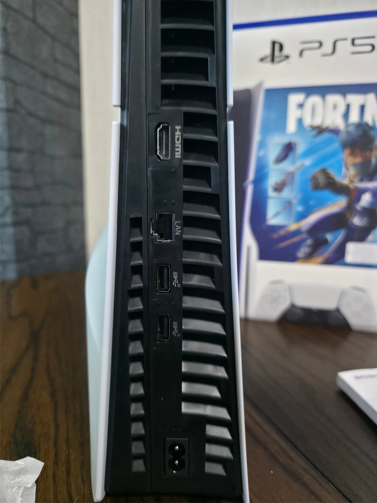 Pack Sony PlayStation 5 Slim 1 To Édition Disque PS5 Fortnite Blooming Chaos - Occasion Très Bon État